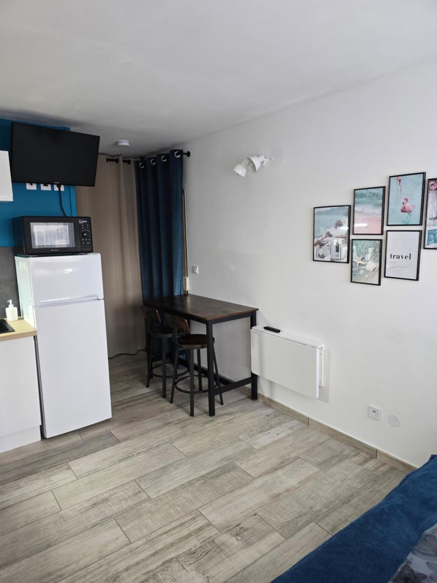 Studio Climatise 50 M.Du Port Saint-Cyprien  Exterior photo